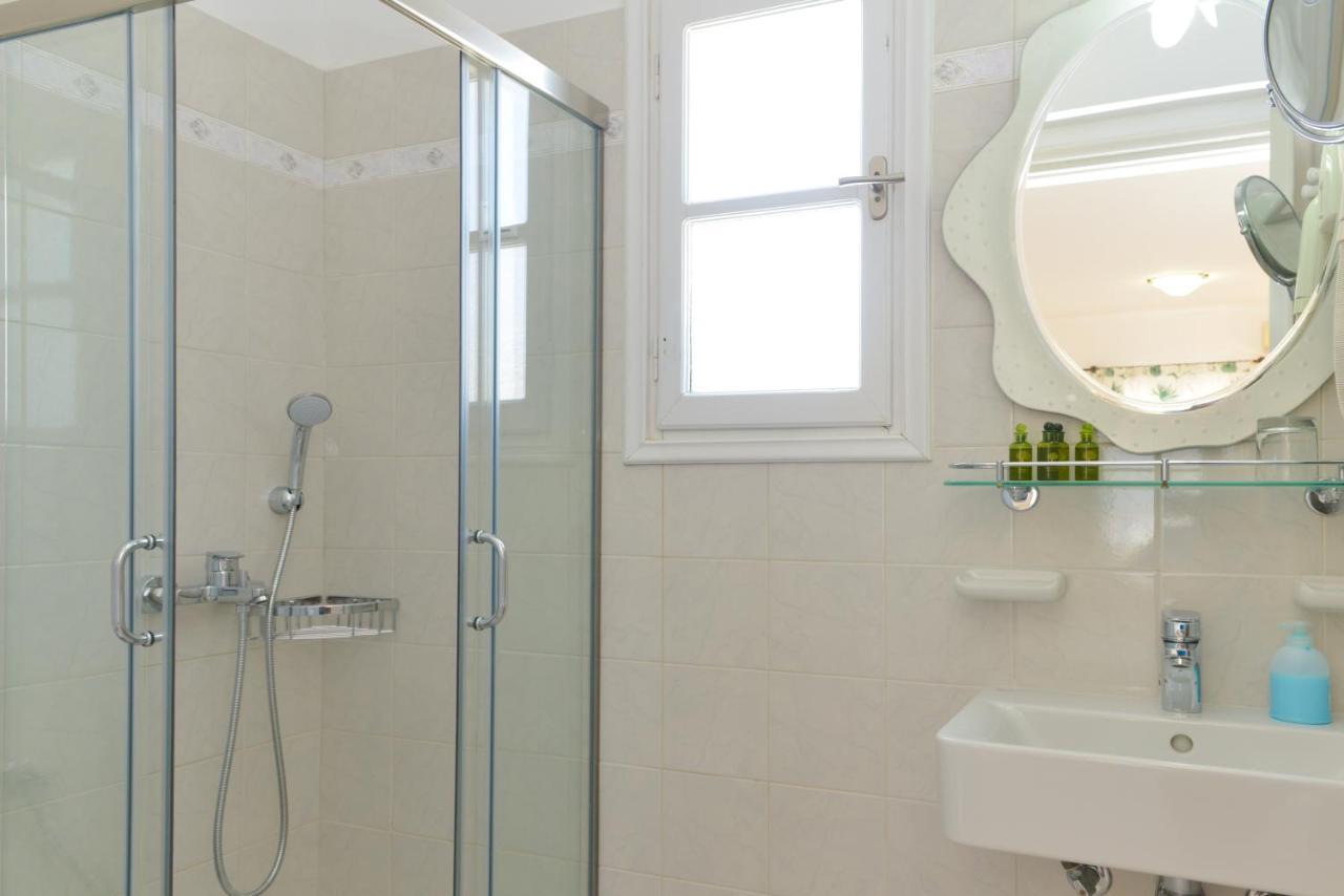 Hotel Efrosini Platis Gialos  エクステリア 写真