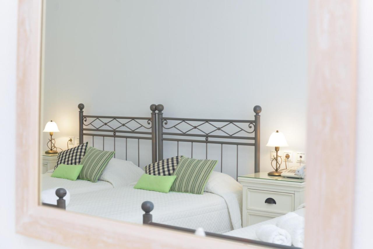 Hotel Efrosini Platis Gialos  エクステリア 写真